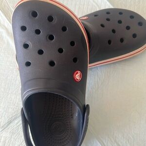 Crocs big boys J5